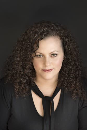 Amber Smith photo