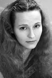 Brenna Yovanoff photo