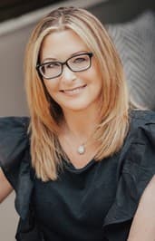 Carly Phillips photo