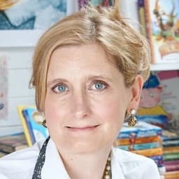 Cressida Cowell photo
