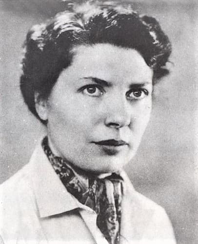 Mary Stewart