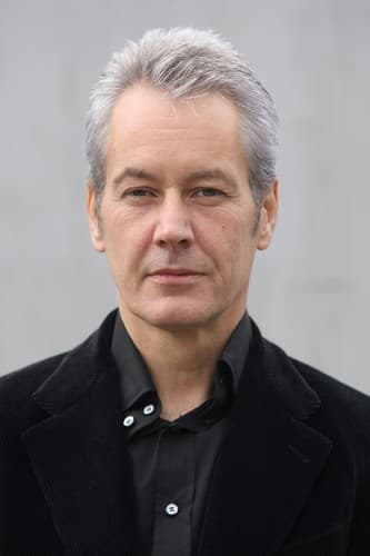 Roderick Gordon