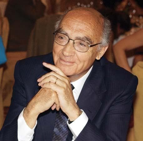 José Saramago photo